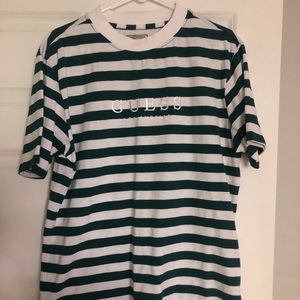 GUESS T-SHIRT XS